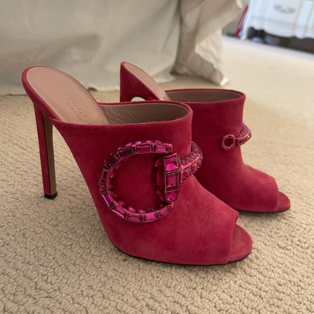 Gucci Maxime suede pink mule heel 38.5 (runs about a full size small- I am 37.5)